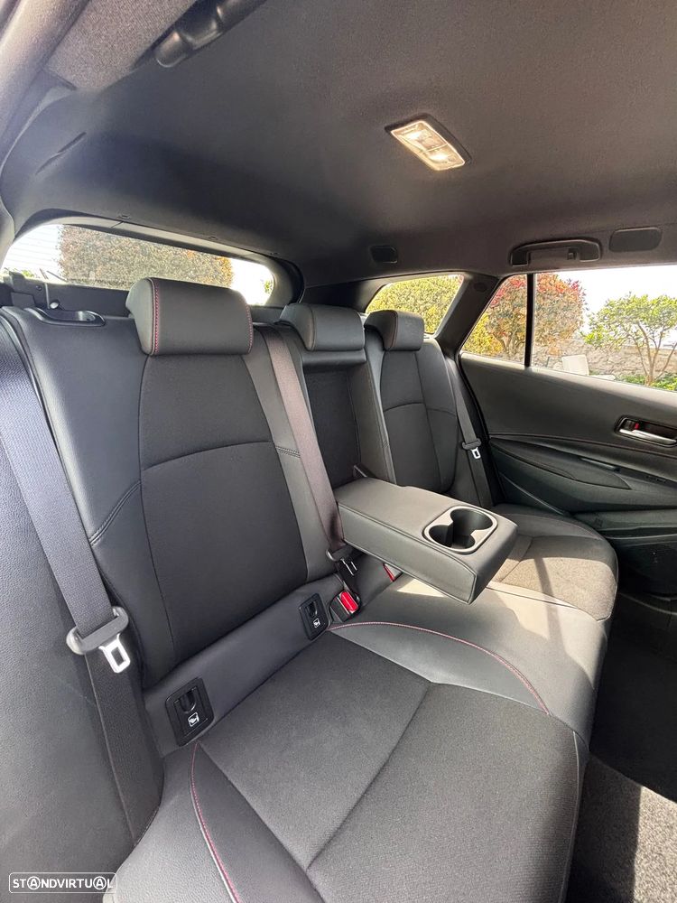 Toyota Corolla Touring Sports 1.8 Hybrid GR-Sport - 16