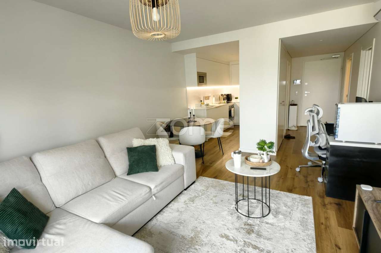 Apartamento T1 Alta de Lisboa com Piscina e Ginásio - Grande imagem: 2/28
