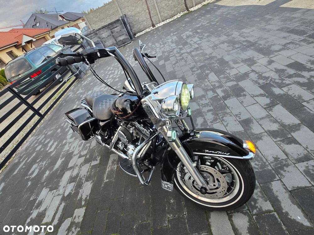 Harley-Davidson Touring Road King - 11