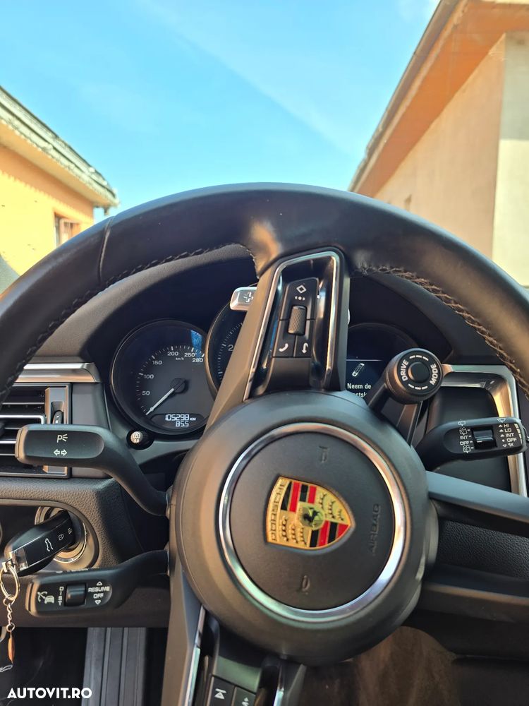 Porsche Macan Standard - 8