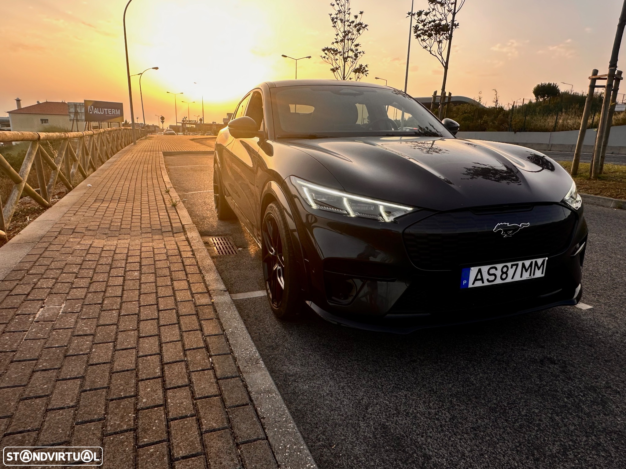 Ford Mustang Mach-E GT AWD - 10