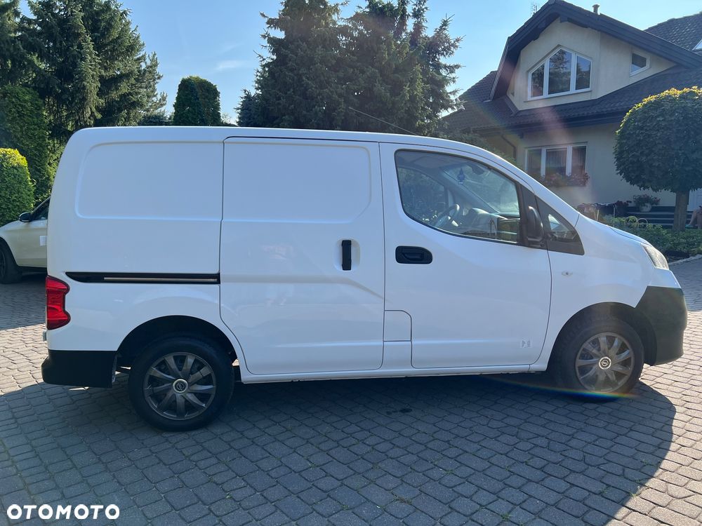 Nissan NV200 - 10