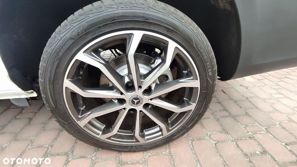 Mercedes-Benz Vito - 18