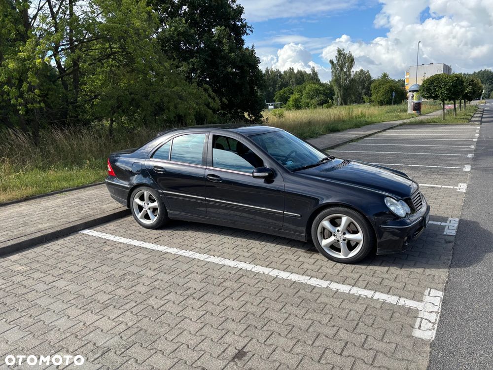 Mercedes-Benz Klasa C 220 T CDI Avantgarde - 4