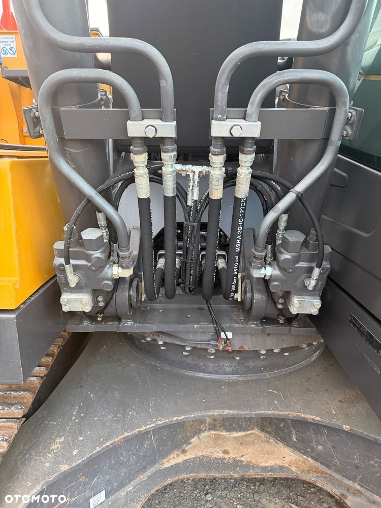 Volvo EC220EL - 22
