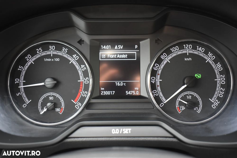Skoda Octavia 1.6 TDI DSG Style - 22