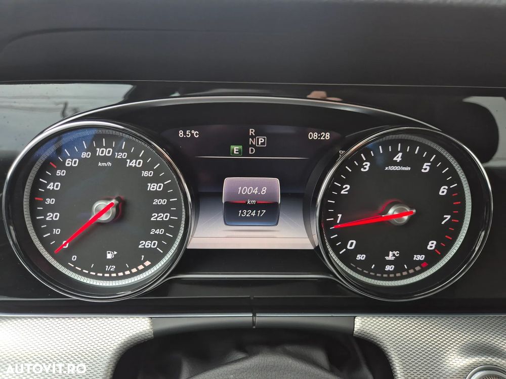 Mercedes-Benz E 250 9G-TRONIC Avantgarde - 27