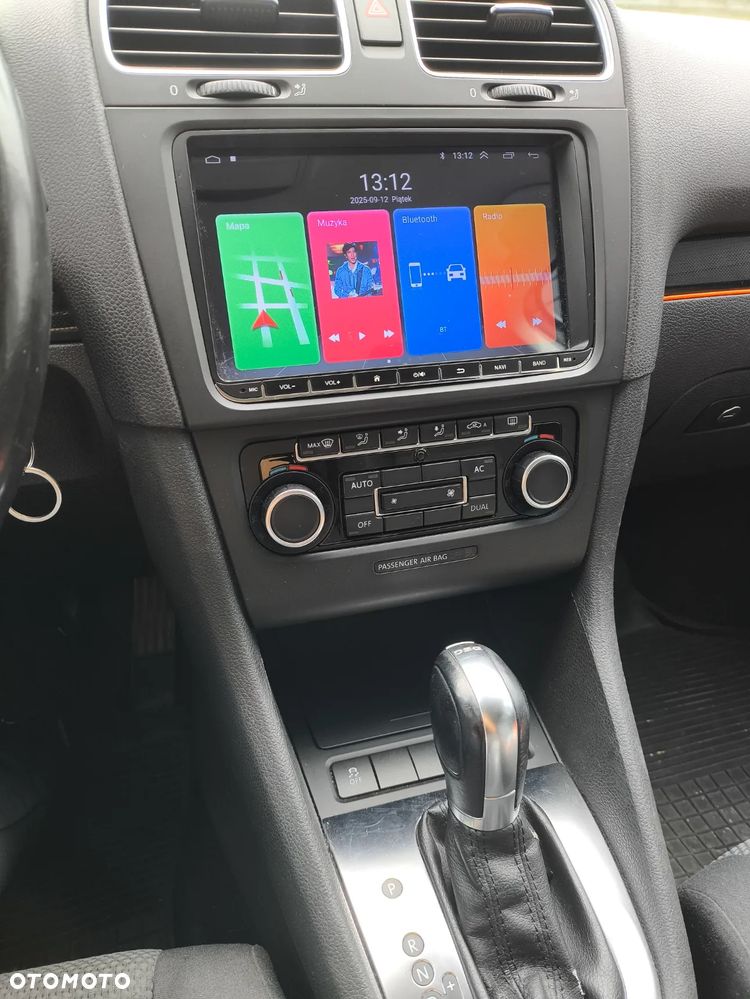 Volkswagen Golf - 10