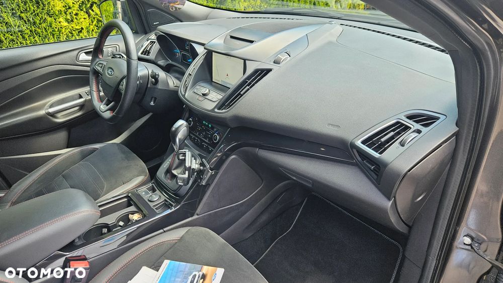 Ford Kuga 2.0 TDCi 4x4 ST-Line - 13