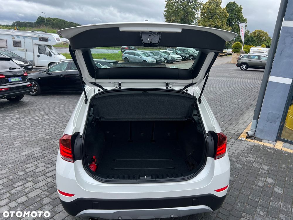 BMW X1 sDrive18d Sport Line - 23