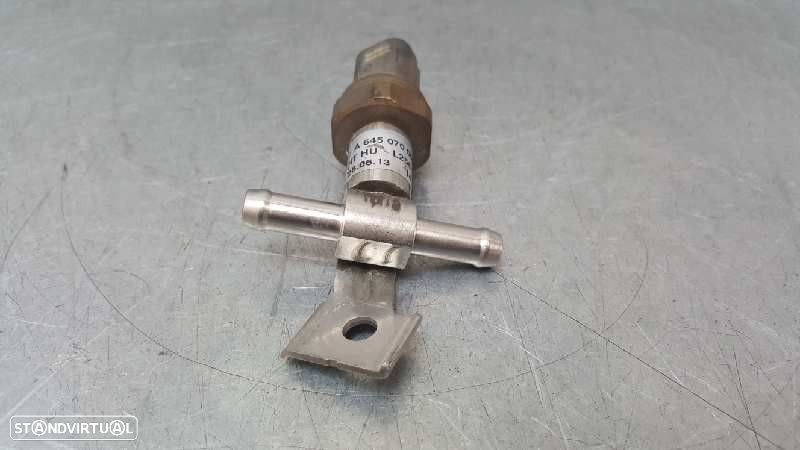 VALVULA AR ADICIONAL MERCEDES-BENZ CLASSE A 2013 - 3