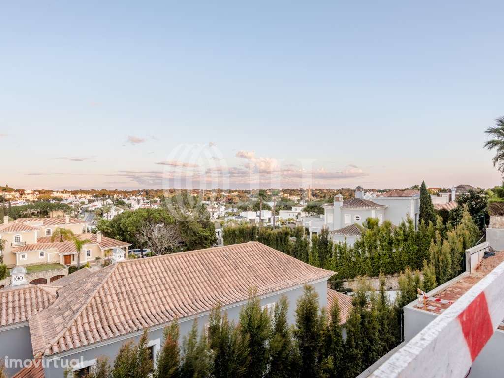 Moradia T4+1, com piscina, jardim, Quinta do Lago - Grande imagem: 4/25