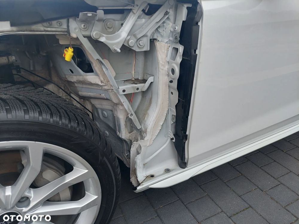 Audi A4 Avant 40 TDI mHEV Advanced S tronic - 16