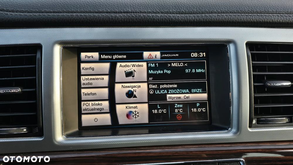 Jaguar XF 2.2 D Premium Luxury - 29