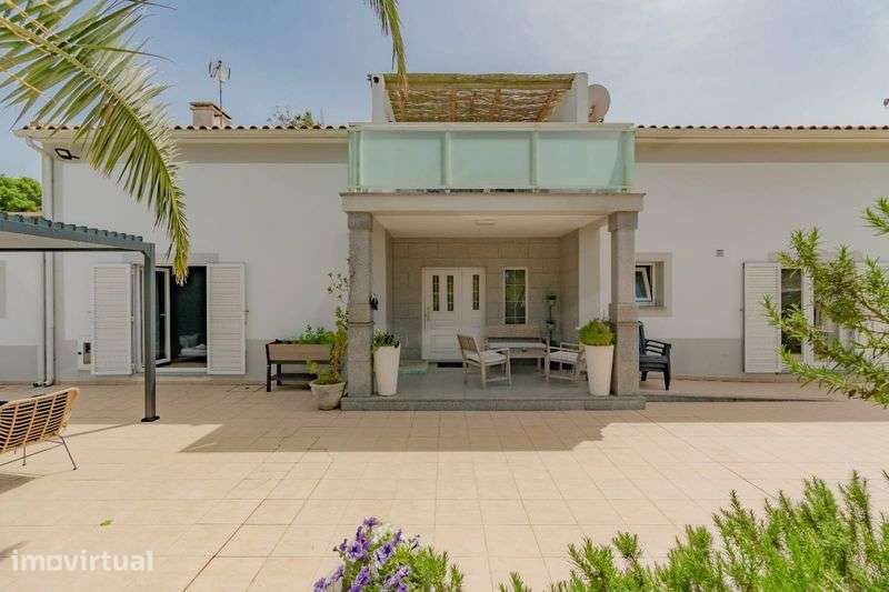 Moradia T4 com piscina - Grande imagem: 2/6