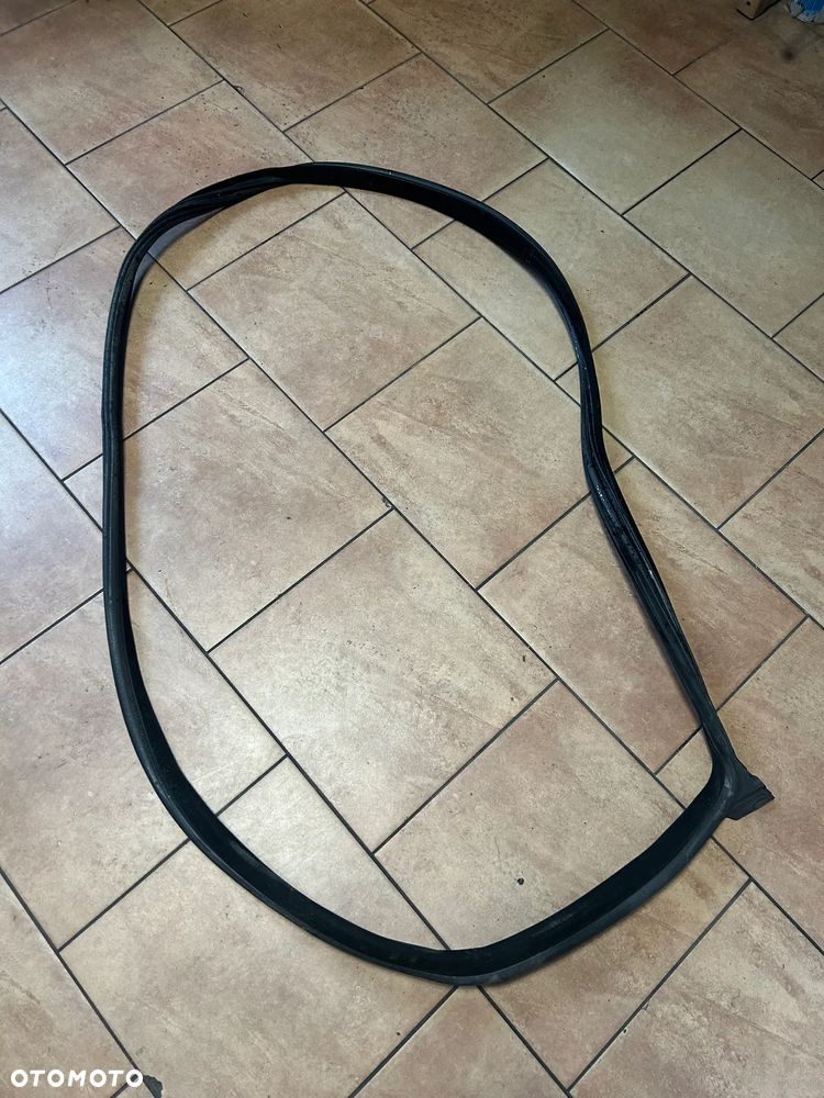 BMW F06 USZCZELKA DRZWI LEWY PRZÓD 7275297 - 1