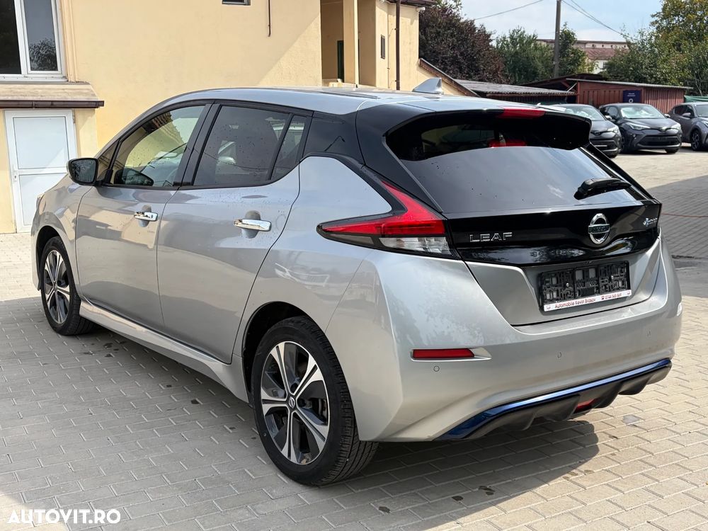 Nissan LEAF 62 kWh e+ N-Connecta - 3