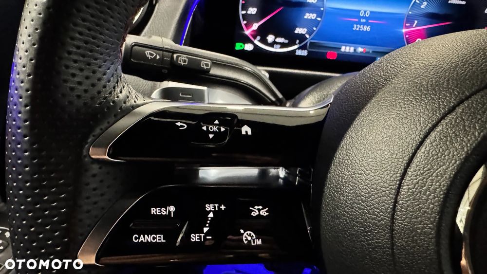 Mercedes-Benz GLB 200 AMG Line 7G-DCT - 15