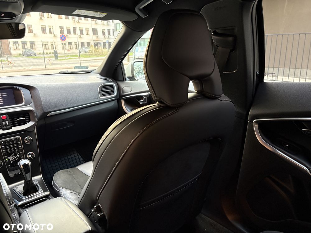 Volvo V40 D3 Drive-E R-Design Kinetic - 6