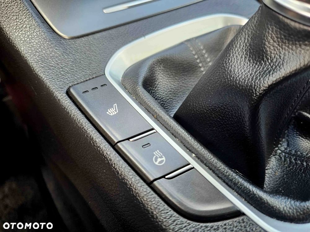 Hyundai i30 blue 1.6 CRDi Premium - 27