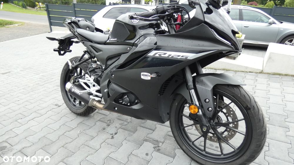Yamaha YZF - 2