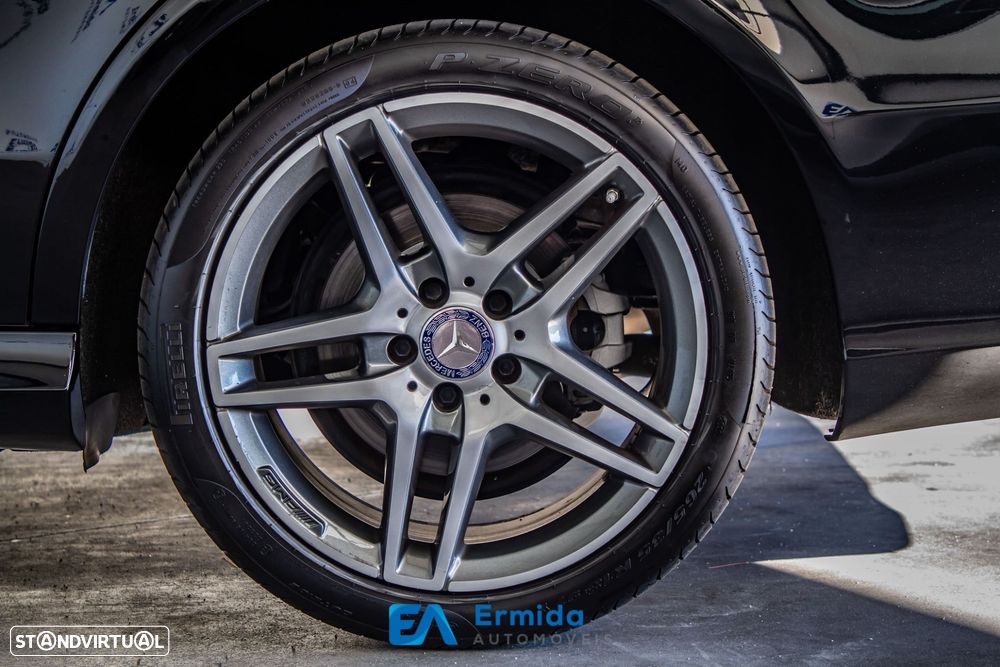 Mercedes-Benz E 300 Bluetec Hybrid Avantgarde - 18