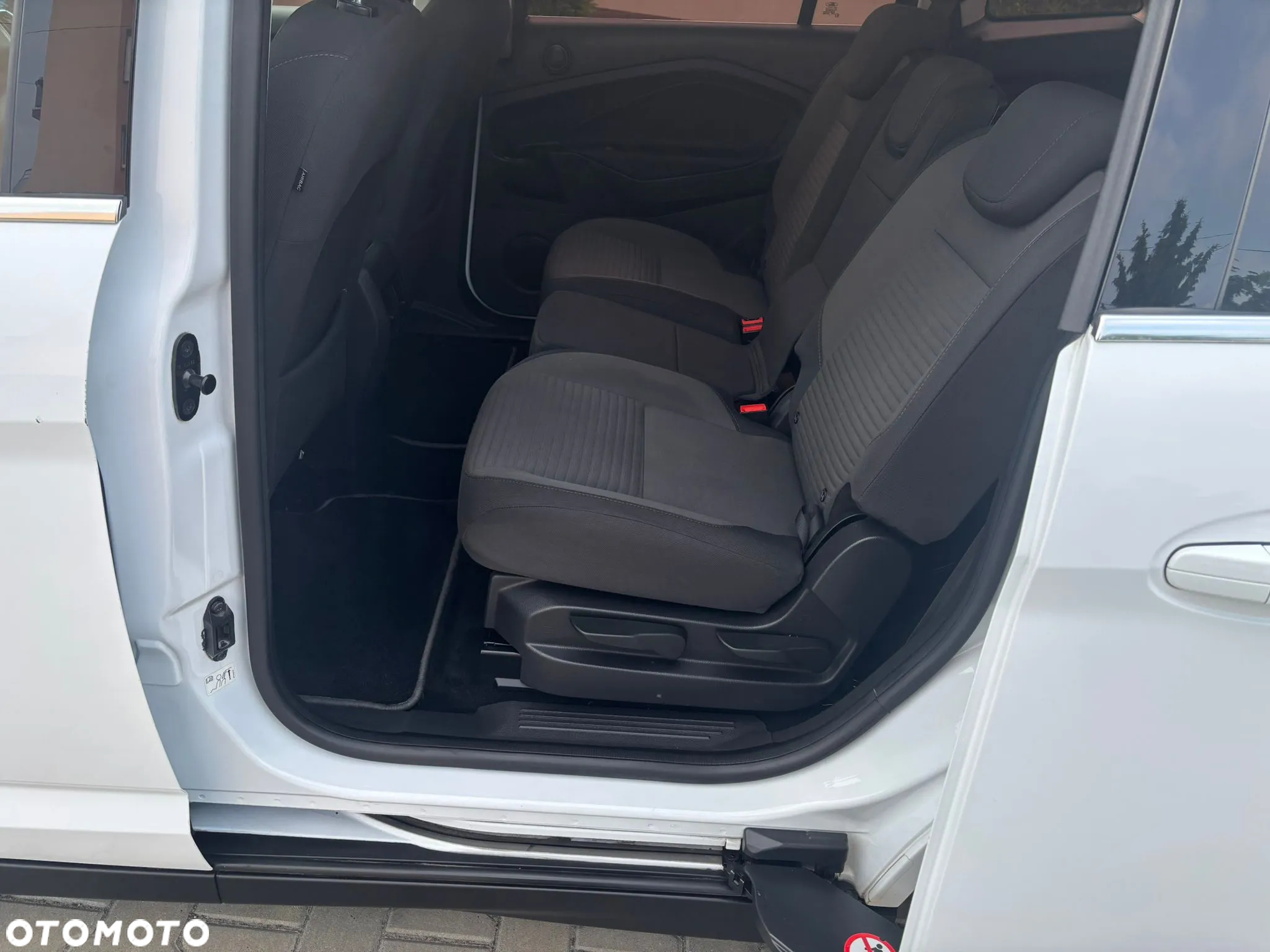 Ford Grand C-MAX Gr 1.5 TDCi Titanium ASS - 24