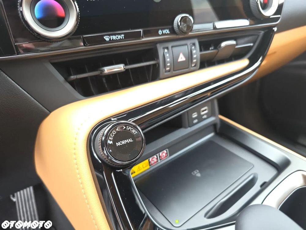 Lexus NX 350h Prestige AWD - 12