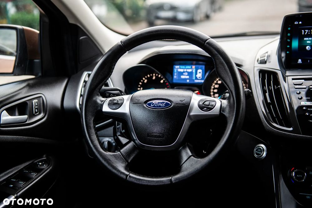 Ford Kuga 2.0 TDCi 4x4 Titanium - 32