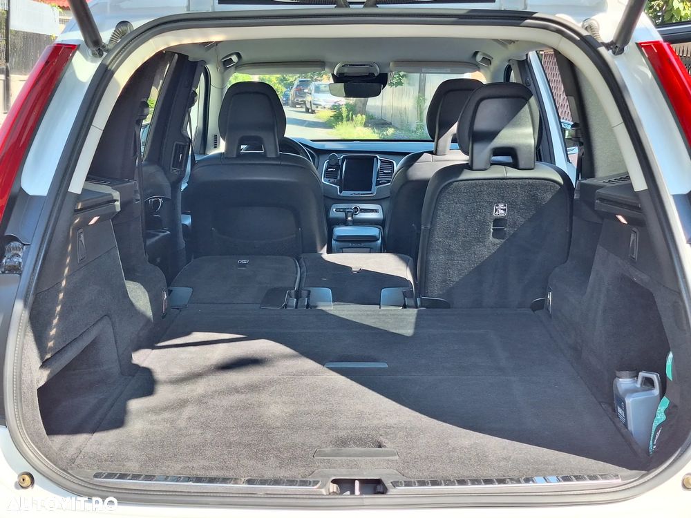 Volvo XC 90 D5 AWD Momentum - 13