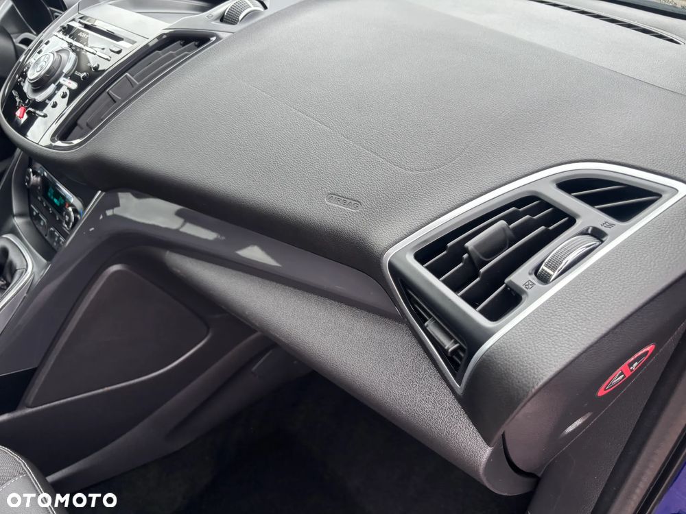 Ford Kuga 2.0 TDCi 4x4 Titanium - 26