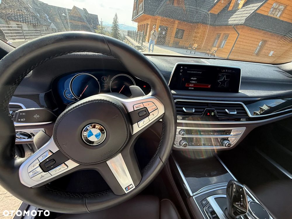 BMW Seria 7 - 8