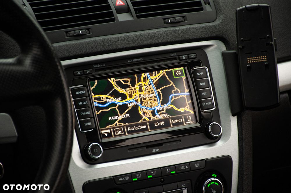 Skoda Octavia 2.0 TDI DPF RS - 39