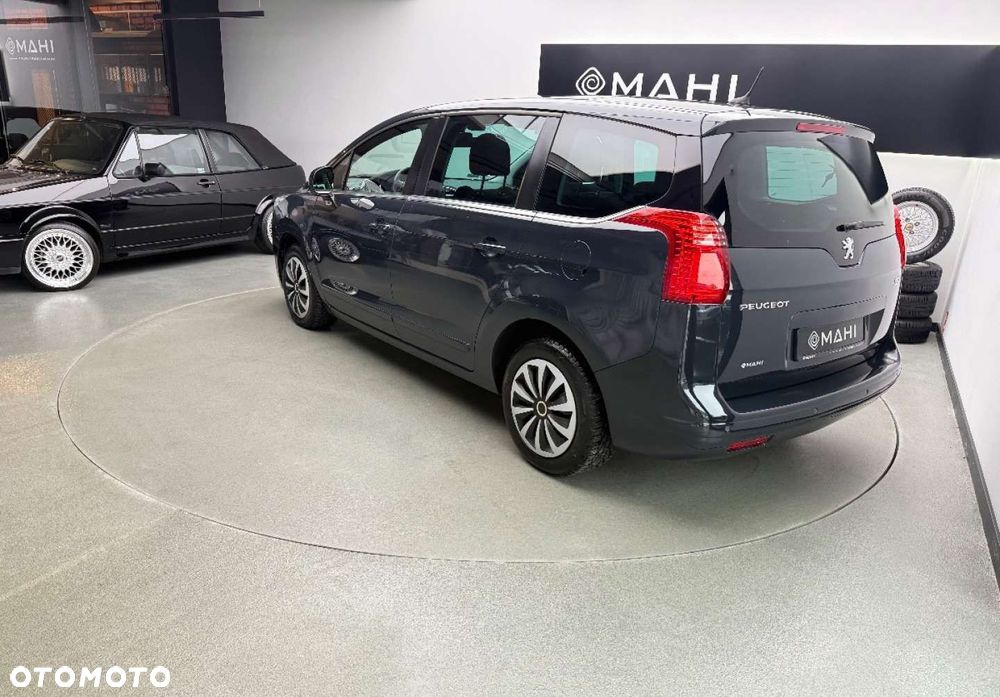 Peugeot 5008 2.0 HDi Active 7os - 9