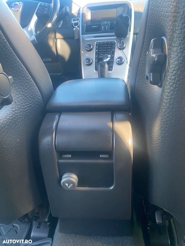Volvo XC 60 D5 AWD Summum - 20