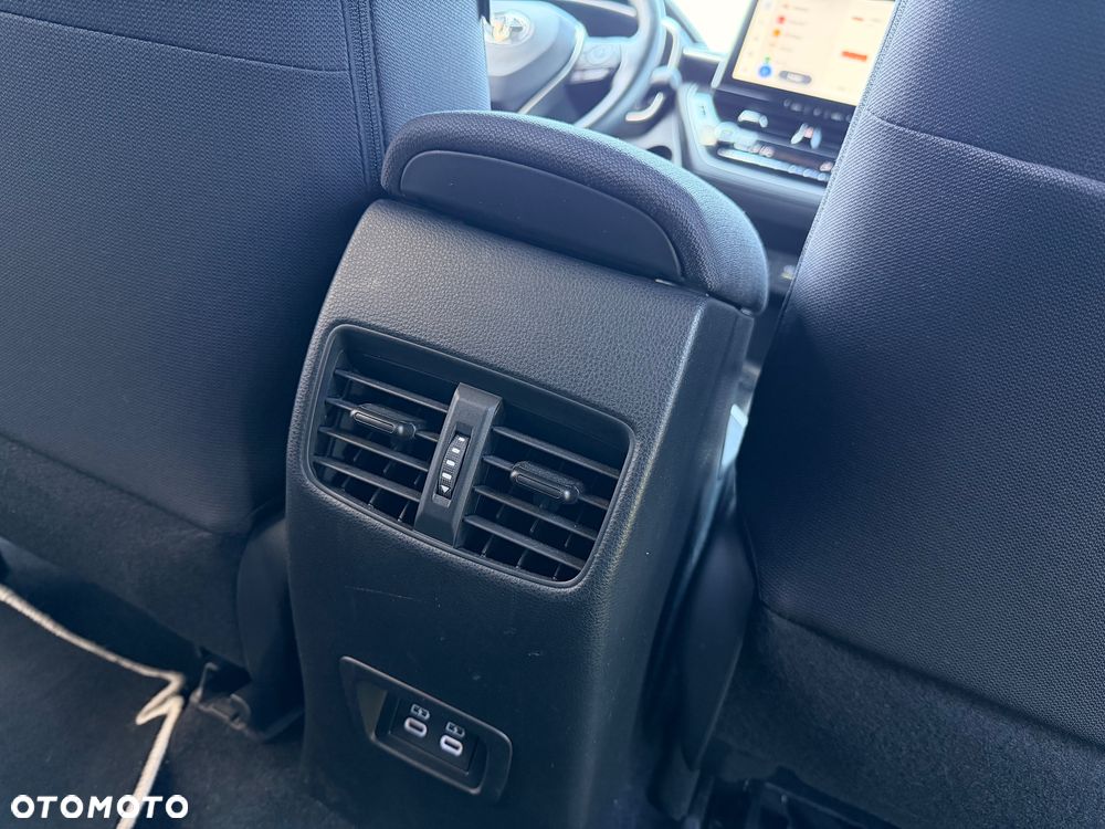 Toyota Corolla Cross 2.0 Hybrid Style AWD - 35