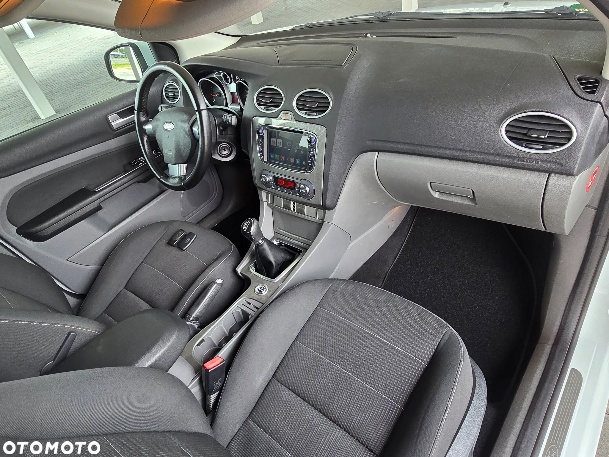 Ford Focus 1.8 FF Platinium X - 25