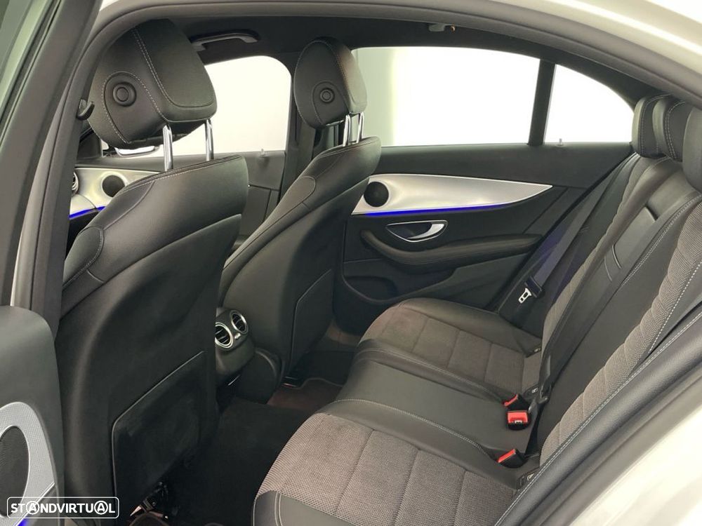 Mercedes-Benz E 300 - 12