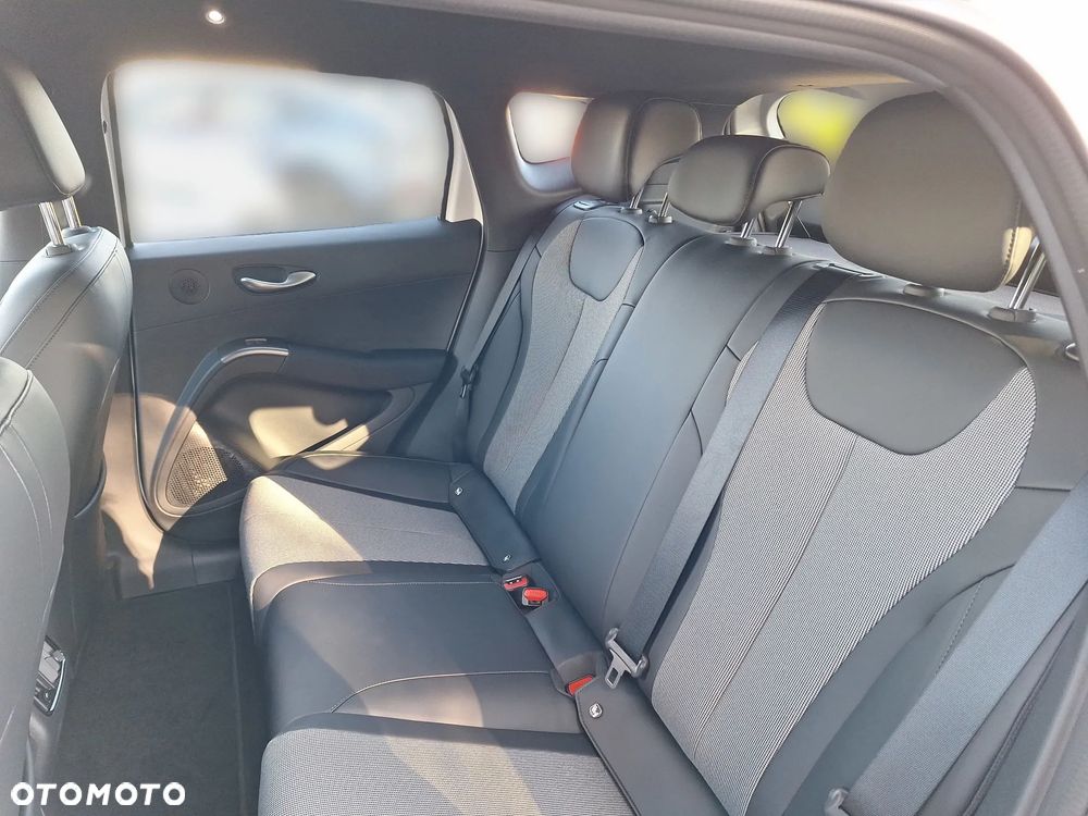 BYD Dolphin G Comfort E-CVT - 30