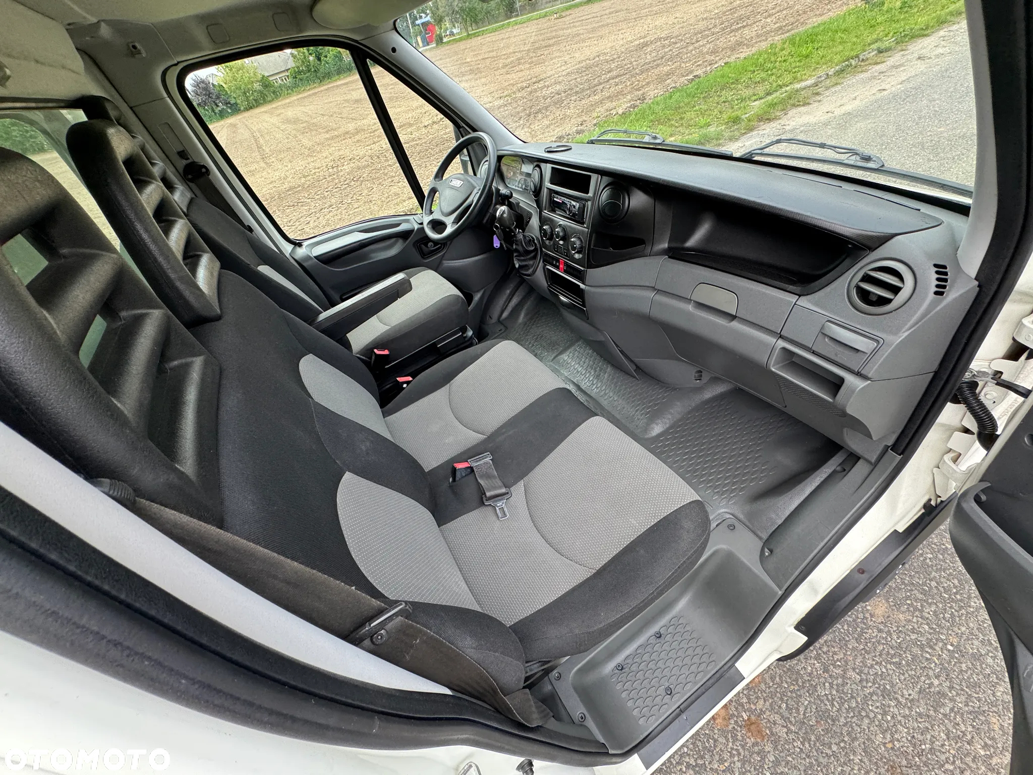 Iveco 35C15 * 3.0 / 150KM * Kontener / Rama * Koła bliźniacze * Rozstaw osi: 4.1m * - 30