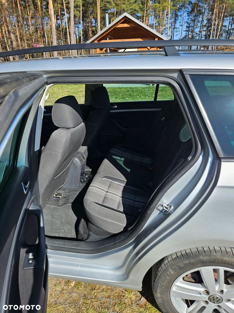Volkswagen Golf 1.6 TDI DPF BlueMotion Technology DSG MATCH - 14