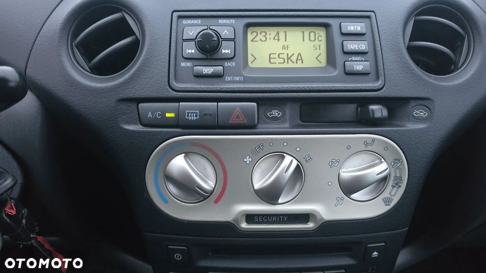 Toyota Yaris 1.3 Edition - 11