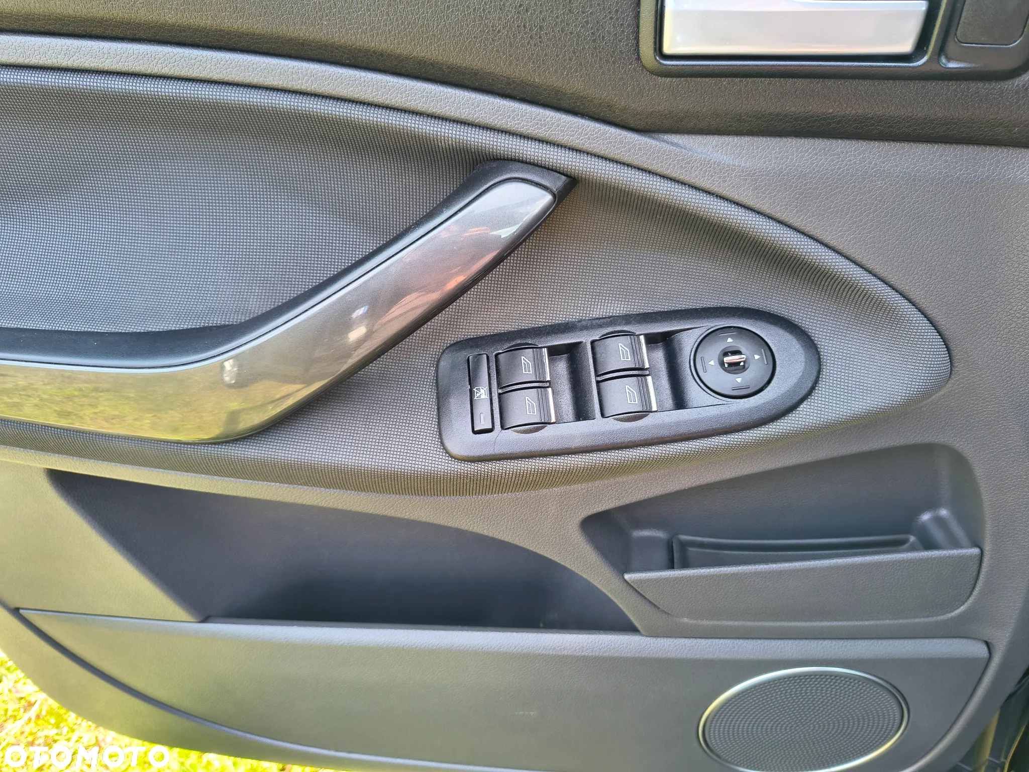 Ford Kuga 2.0 TDCi Titanium FWD - 13