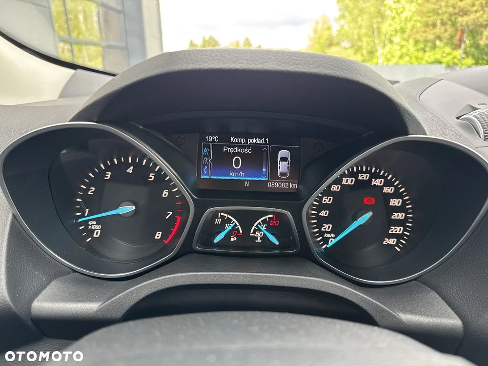 Ford Kuga 1.5 EcoBoost FWD Titanium ASS - 19