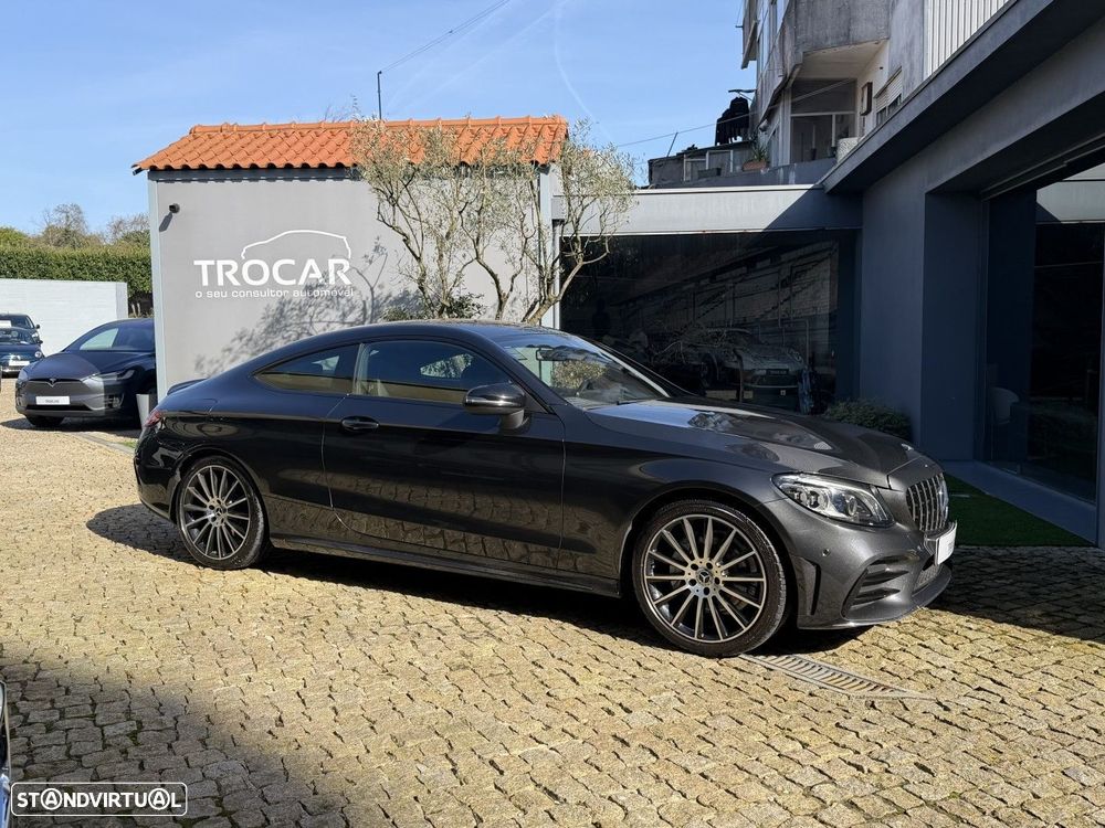 Mercedes-Benz C 220 d AMG Line - 4