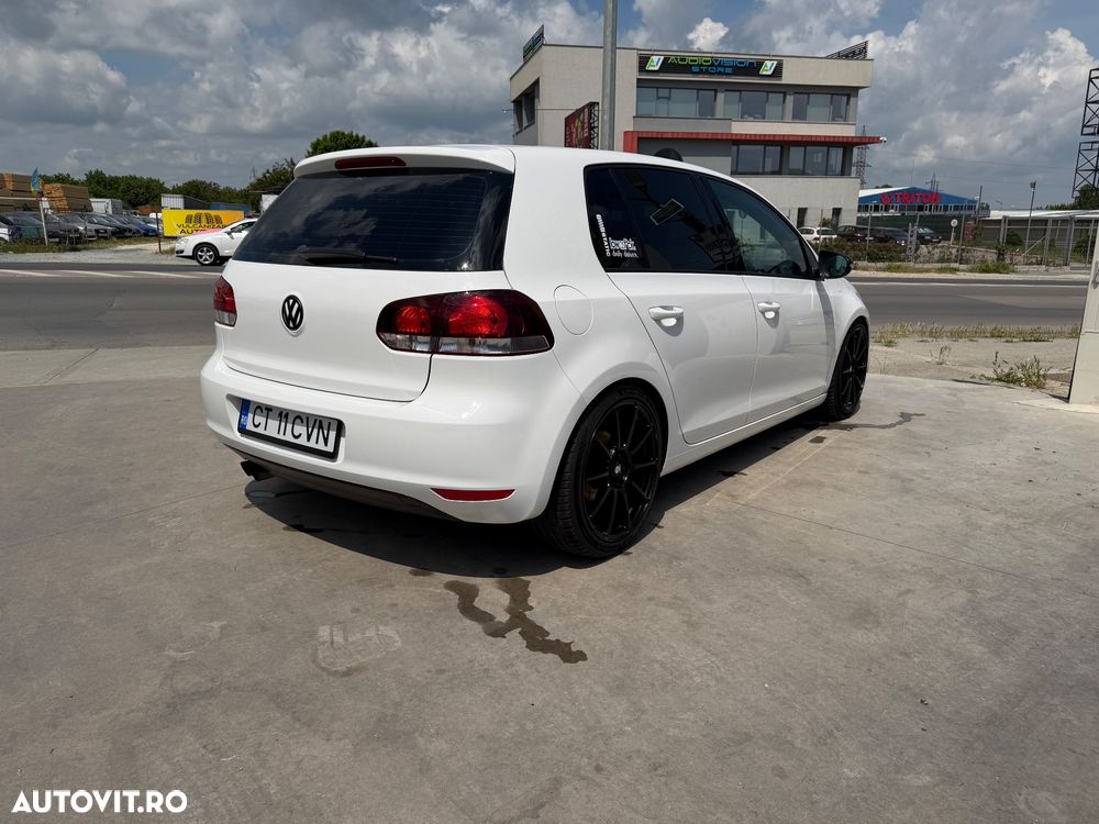 Volkswagen Golf 2.0 TDI Highline 4Motion - 5