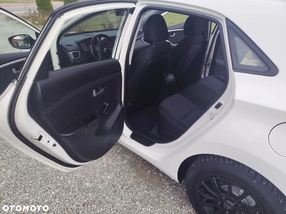 Hyundai i30 - 11