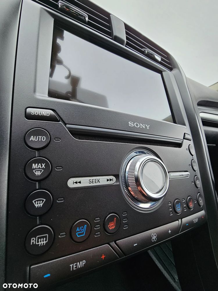 Ford Fusion - 15