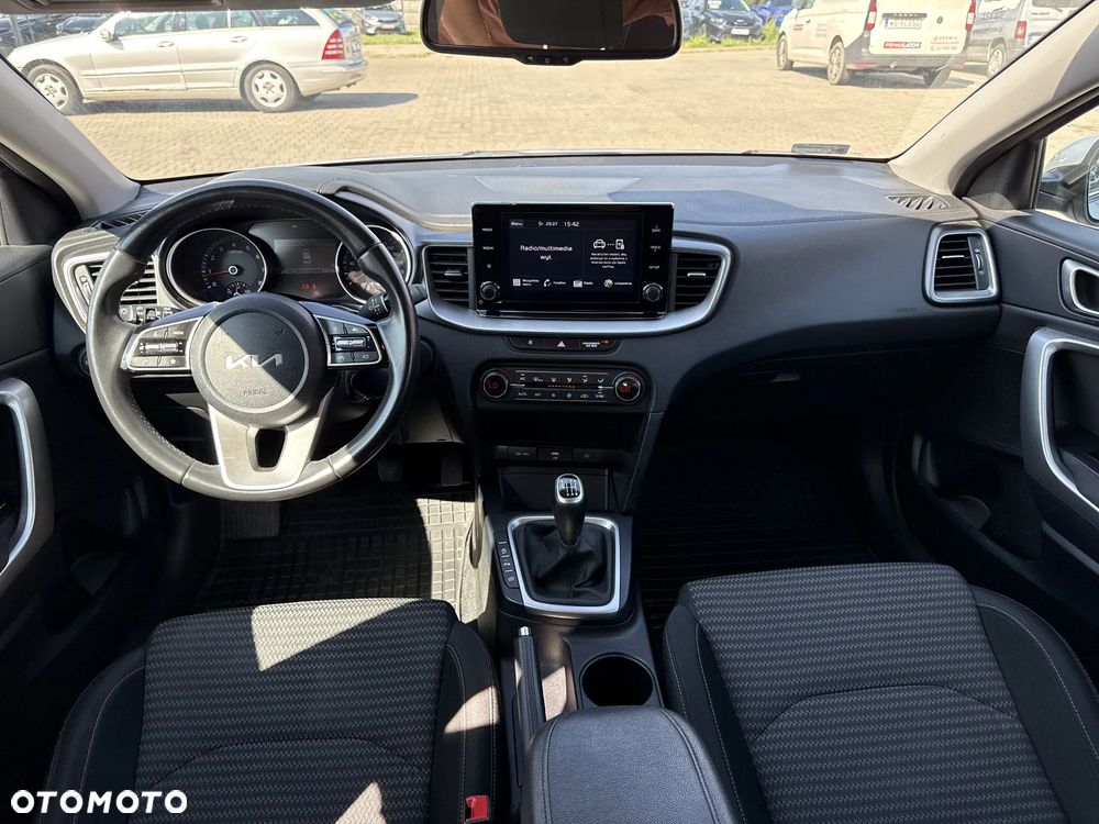 Kia Ceed 1.5 T-GDI M - 25