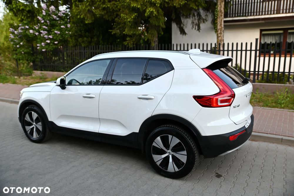 Volvo XC 40 T3 Geartronic Momentum Pro - 11